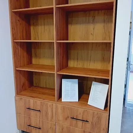 Deluxe 90m2 Apartment